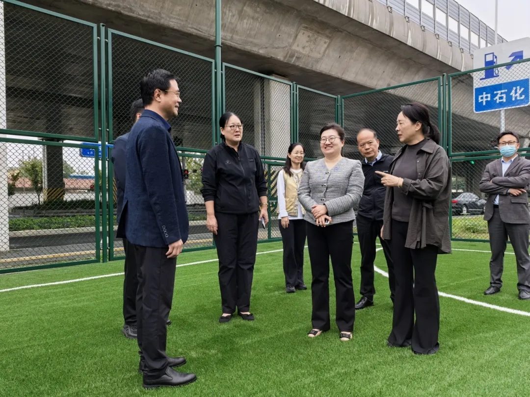 封蕴珊副市长调研我市嵌入...